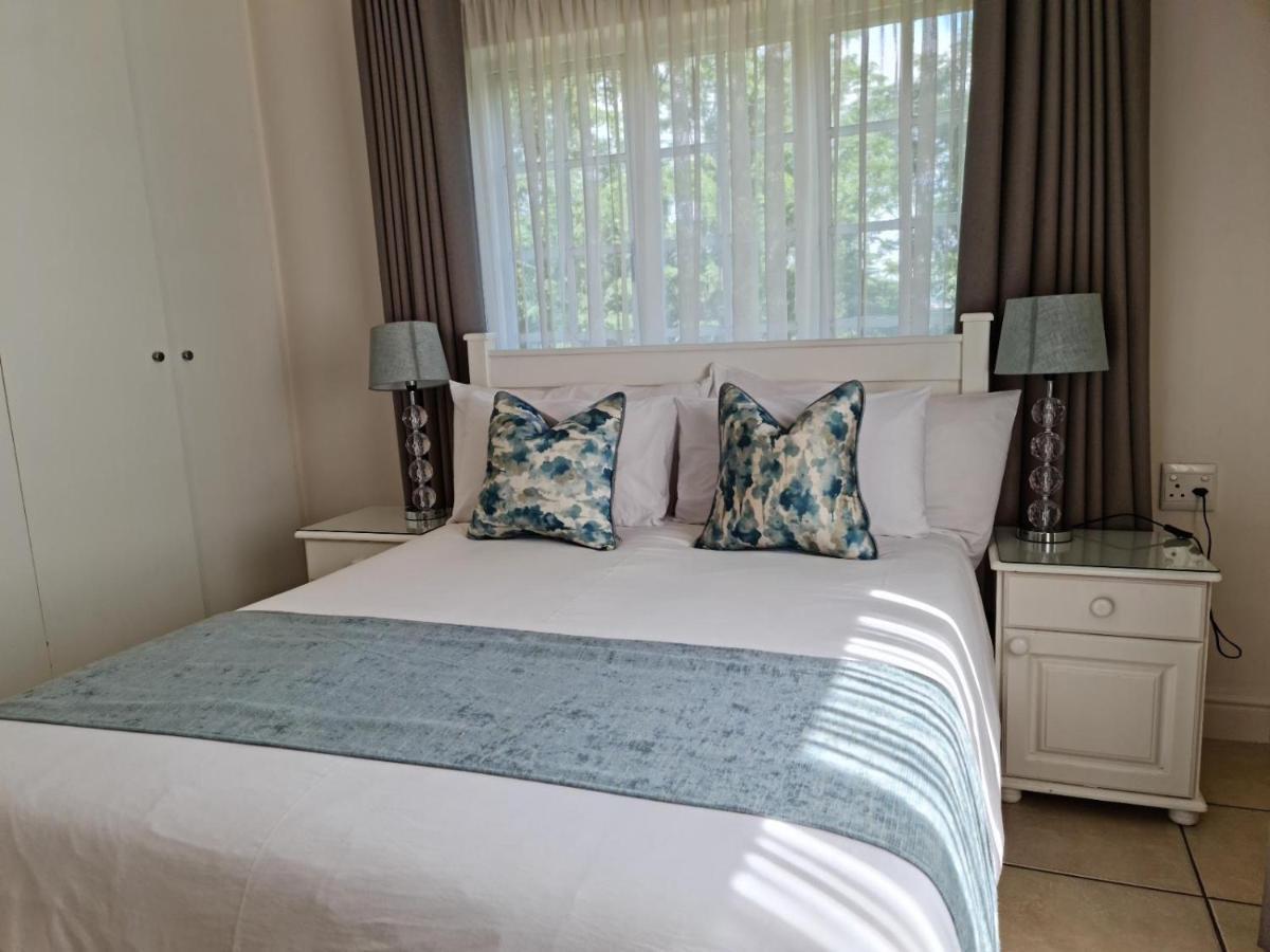 Peaches & Cream Bed & Breakfast เลดี้สมิธ ภายนอก รูปภาพ