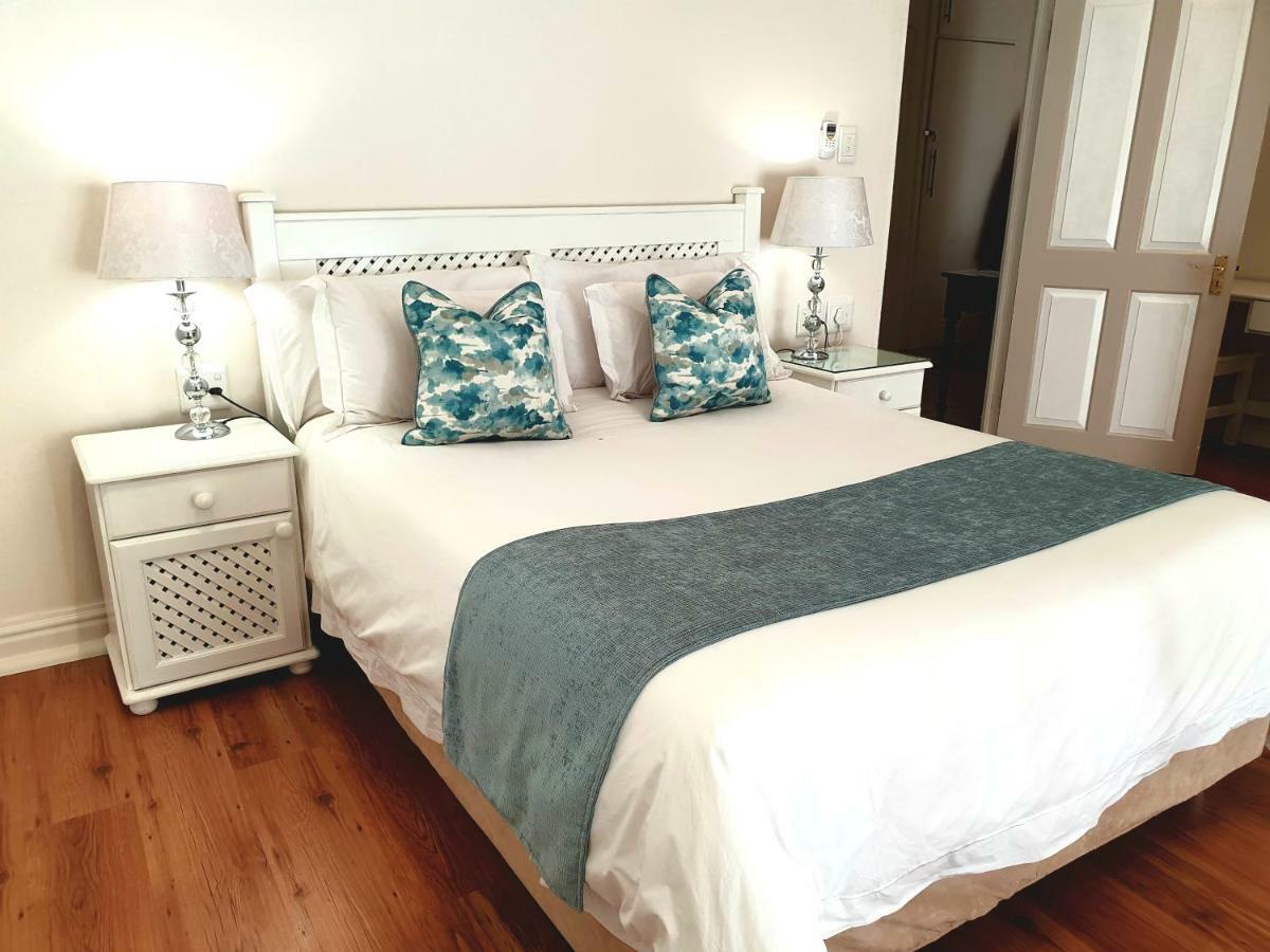 Peaches & Cream Bed & Breakfast เลดี้สมิธ ภายนอก รูปภาพ